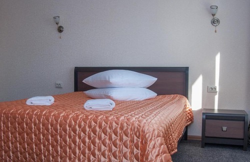 Brovary Hotel | Veles