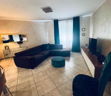 Bergamo Apartment | Velvet Stay -CHARMING APARTMENT IN BERGAMO