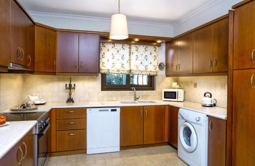 Alonia House | Venetian Hill House-Venetian Hill House