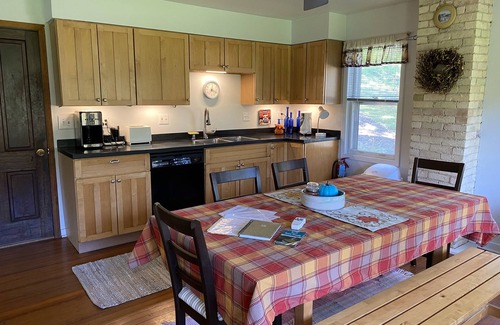 Highland House | Vermont West - Beautiful, Private, Serene Home Away from Home