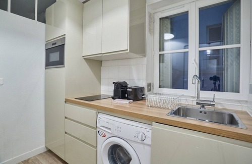 Saint-Merri Apartment | Very Charming Apartment Center of Paris Le Marais