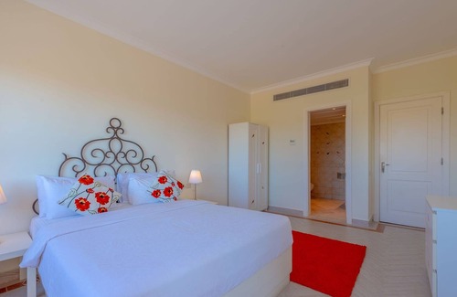 Soma Bay Apartment | VESTA - Luxury APT - 2BR - Golf (III)