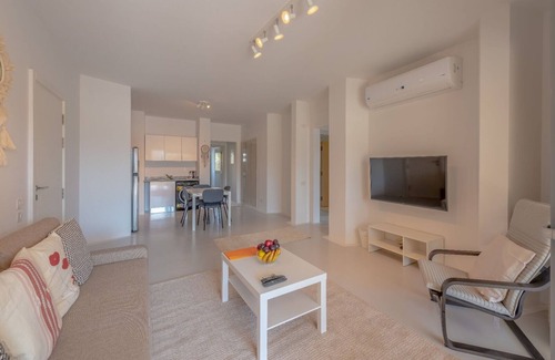 El Gouna Apartment | VESTA - Superior APT - 3BR - Swan Lake