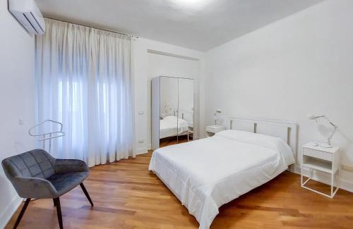 Bari City Centre Apartment | Via Sparano Deluxe - Apulian Experience