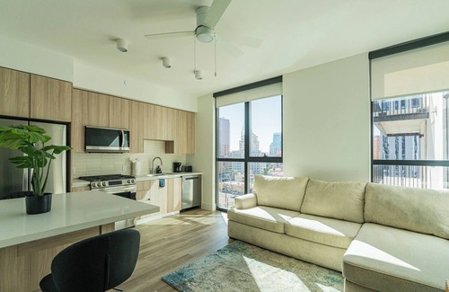 Evans Churchill Apartment | Vibrant 1BR w/Pool, Gym, Rooftop & Laundry
