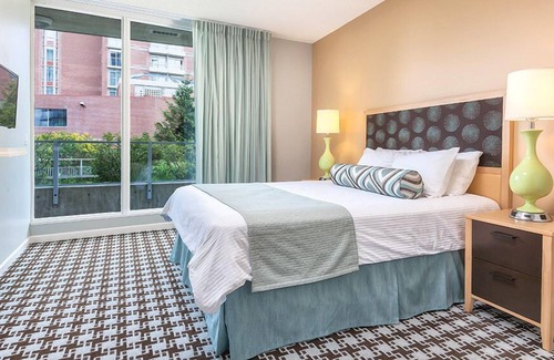 Inner Harbour Resort | Victoria Resort 3bdr