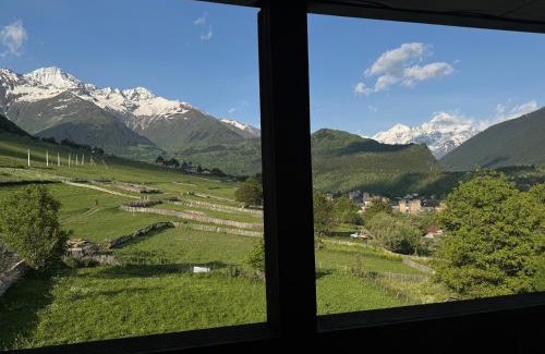 Bagvdanari House | View House