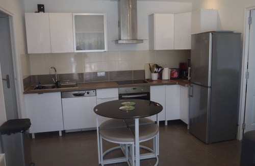 Sainte-Anastasie-sur-Issole Villa | Villa with trees, pool and spa