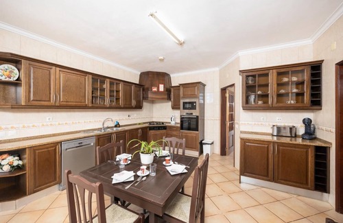 Silves Villa | Villa Entrecolinas - Four Bedroom Villa, Sleeps 8