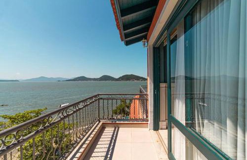 Florianopolis Villa | Vila da Magia Pé na Areia