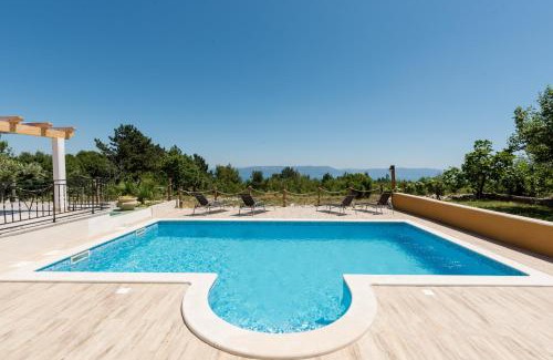 Bartici Villa | Vila Eva