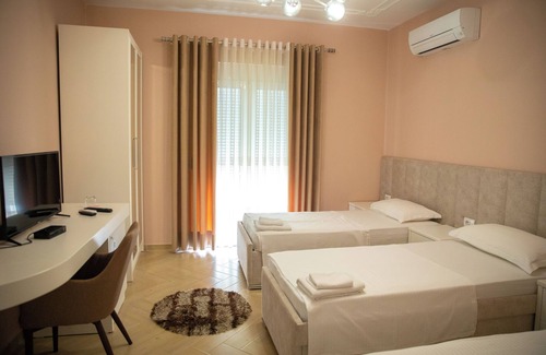 Berat Bed & Breakfast | Vila Merkaj