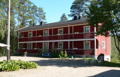 Kaavi House | Viljamaan kartano