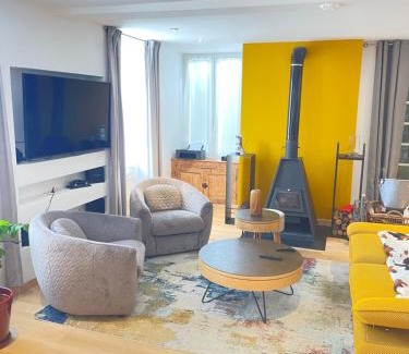 Chasnay House | Villa Ô Room