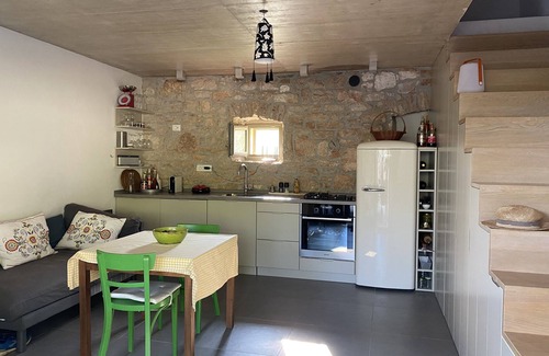 Labinci House | Villa Šterna II-Charming vacation home, 2 p, garden, quiet, pool, 10 min beach, WiFi