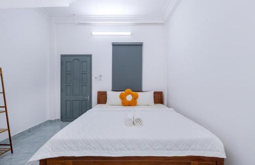 Thang Tam Villa | Villa 17A1 Hồ Quý Ly,Gồm 5 phòng ngủ,Hồ bơi 45m2