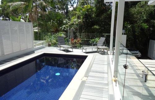 Noosa Heads House | Villa 2 Santorini