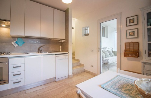 Golfo di Marinella Villa | Villa 30 metres of Marinella Beach with Parking!