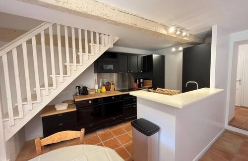 Neoules Villa | Villa 5* Les Chênes with swimming pool in a vineyard 5 suites 11 pers