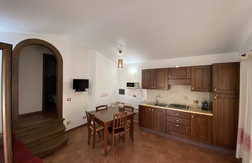 Tanaunella Villa | Villa, 600m garden., Parking., shower, barbecue, large veranda with kitchenette