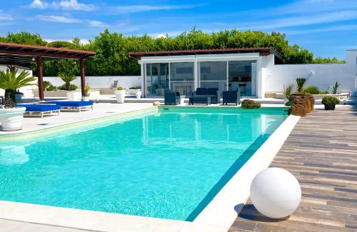 Latina Apartment | VILLA A CASA DI BETTY - Spacious & Bright Apartment with Private POOL - An Oasis of Peace to relax and recharge