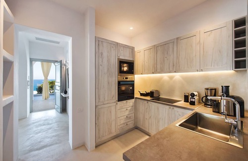 Kamari Villa | Villa Adrali, 4 bedrooms, private pool