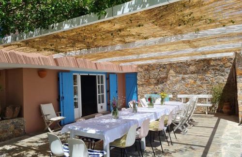 Porto Rafti Villa | Villa-Agave , by the sea in Porto-Rafti outside Athens