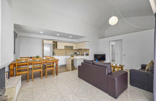 Areias de Sao Joao Villa | Villa Amendoeira by Villa Plus