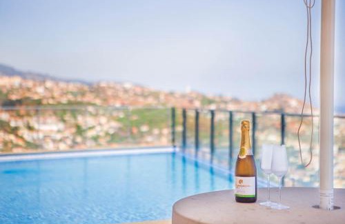 Camara de Lobos Villa | Villa Amplitude