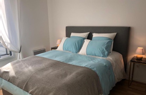 Saint-Cyr-l'Ecole Apartment | Villa Angélina