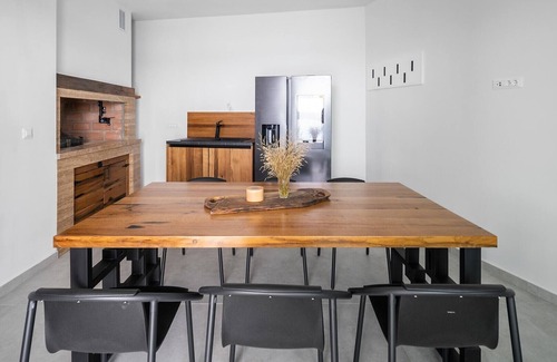 Celina Villa | Villa Angelus – Your Luxurious Retreat near the Sea