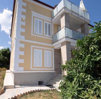 Ika Apartment | Villa Anna-potkrovlje