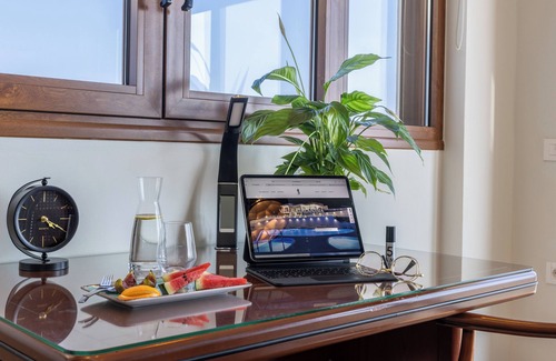 Pefki Villa | Villa Atalandia, a Cretan Oasis of Rest and Light.