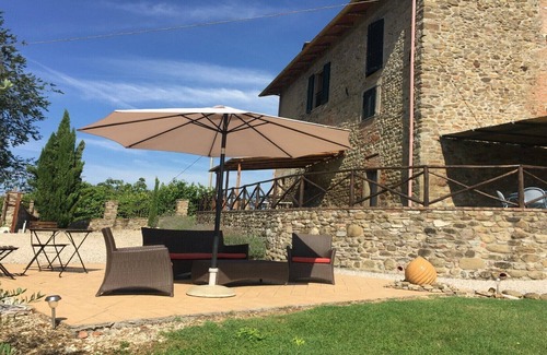 Calzolaro Villa | Villa Bastiola (sleeps 6-8 + 2 cots) with private pool and heavenly views
