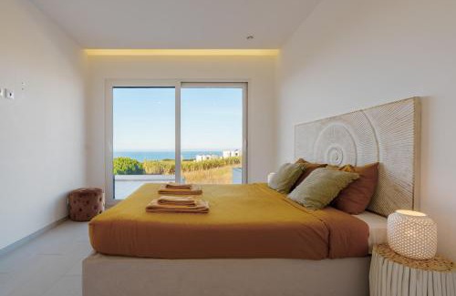 Atalaia Villa | Villa Beach and Friends with ocean view