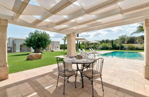Ostuni Villa | Villa Bellavista by Raro Villas