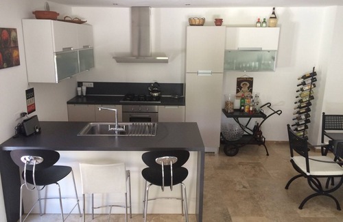 Briatico Apartment | Villa Bergamotto - Luxury Apartments, 3 mins drive to Beaches - Ground Floor