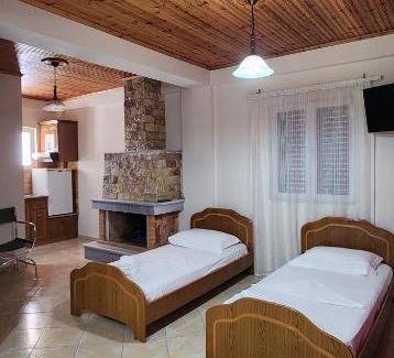 Piqeras House | Villa Bianca1