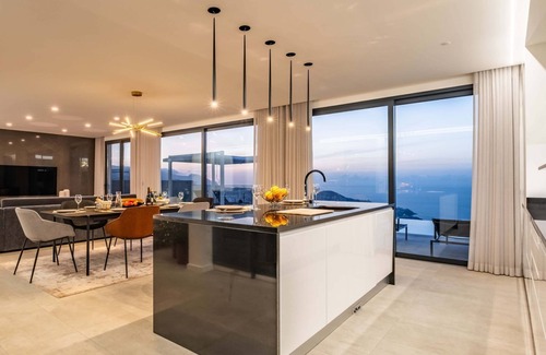 Santa Maria Maior House | Villa Boa Nova Verde by LovelyStay