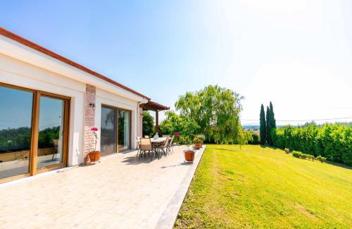 Thermaikos House | Villa Bougainvillea