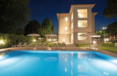 Rivoltella Apartment | Villa Caterina Apartments by Wonderful Italy