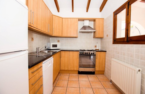 Paichi Villa | Villa Cezanne, Sea Views, private pool, breezes, WIFI, close to new ALDI