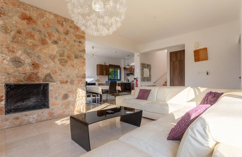 Polis Villa | Villa Charoula Tessera