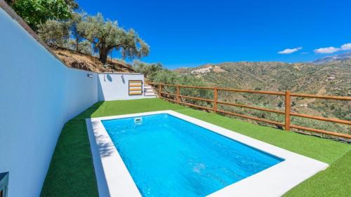 Archez House | Villa Cinco Soles Árchez by Ruralidays