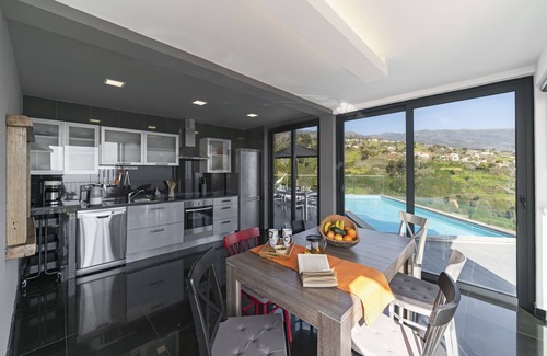 Prazeres House | Villa Clementina | Cliffs & Ocean | Heated Pool 26ºC