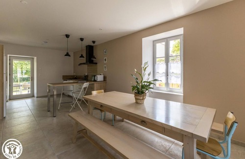 Saint-Julien-de-Coppel House | Villa Coppel in Auvergne Tuscany