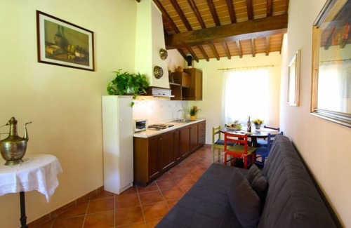 Castelfranco Piandisco Villa | Villa converted from old outbuildings with private swimming pool. Small restaurant on site run by th