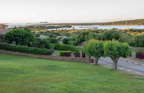 Golfo di Marinella House | Villa Costa Smeralda Golfo di Marinella AC e WiFi