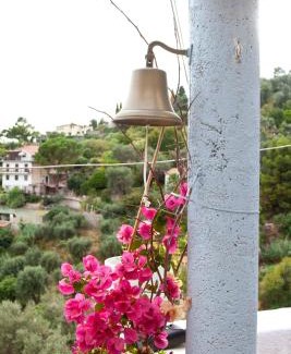 Mortola Superiore Apartment | Villa D'Arte