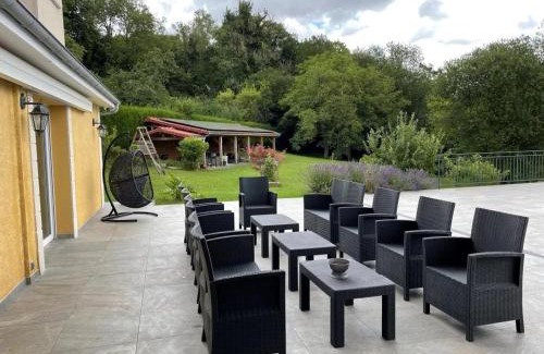 Pernois House | Villa de L'ovalie